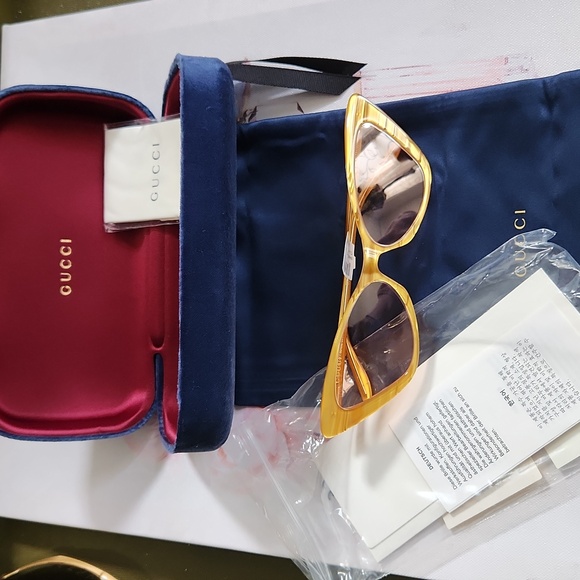 GUCCI NWT Sunglasses Yellow and Pink - Picture 6 of 6